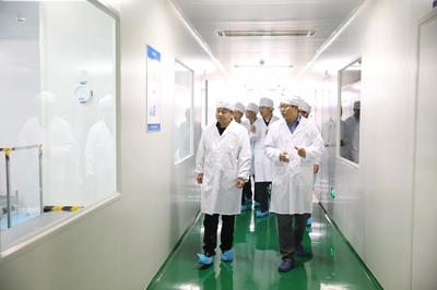 荔波縣委書記尹德俊率隊赴海南開展生物化工產品技術研發招商引資活動